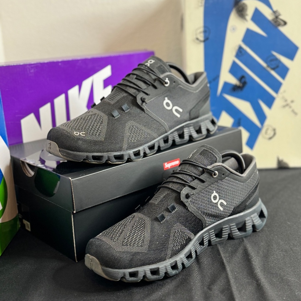 On Cloud X2 Black Asphalt  Running Shoe Mens size 9.5